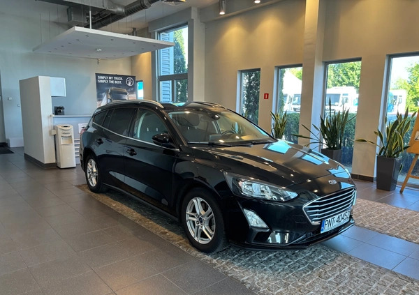 Ford Focus cena 53900 przebieg: 143000, rok produkcji 2019 z Trzebiatów małe 704